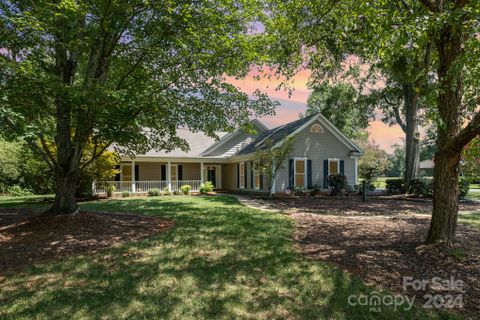 7911 Surry Lane sold home in Country Hills, Indian Trail, NC