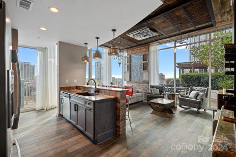 210 N Church Street 1015