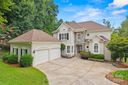 16201 Crest Cove Road sold home in Charlotte, SC
