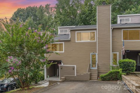 3227 Windbluff Drive