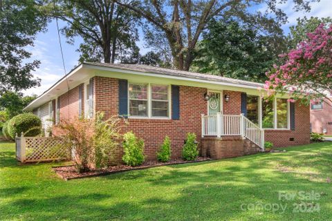 1756 Lumpkin Circle