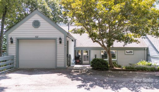 102 Sunny View Lane