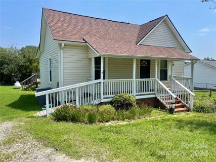 105 Cloverbrook Drive sold home in Clover Brook, Clover, SC
