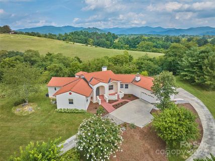 50 Alpine Way sold home in Alpine Meadows, Weaverville, NC
