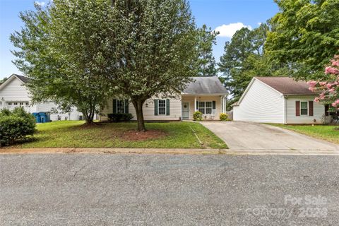3946 Old Glory Drive sold home in Colonial Hills, Concord, NC