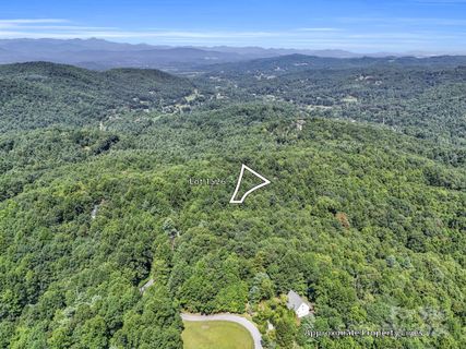 Sr1196 C Evans Road sold home in Kanuga Ridge, Hendersonville, NC