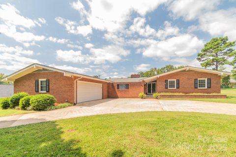1405 Northcrest Drive sold home in Melchor Heights, Albemarle, NC