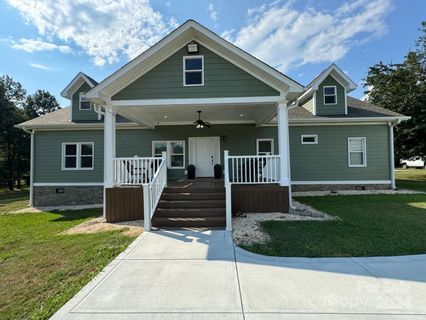 6220 Four Knights Lane sold home in Kingsbury Square, Clover, SC