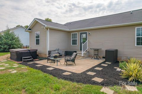 2182 Mintew Circle sold home in Lincoln Greens, Lincolnton, NC