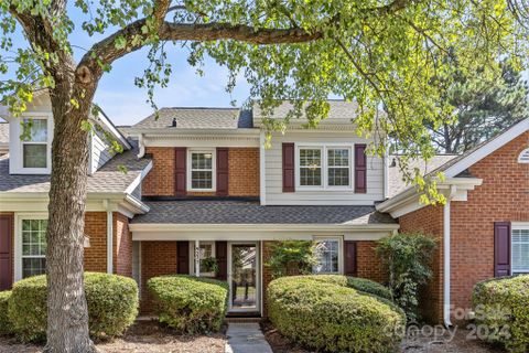 9225 N Vicksburg Park Court