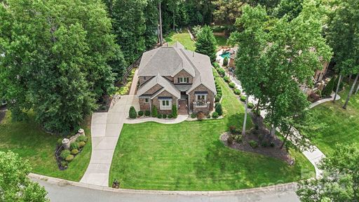 153 W Maranta Road sold home in Enclave, Mooresville, NC