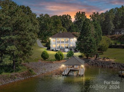 126 Normandy Road sold home in Grand Bay, Mooresville, NC