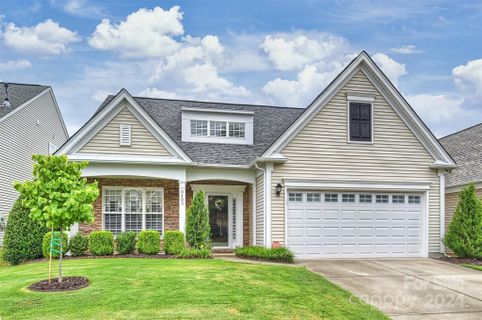 8405 Darcy Hopkins Drive sold home in Auburn Place, Charlotte, NC