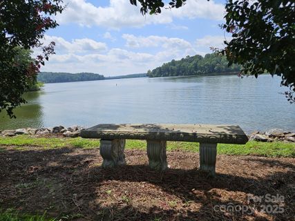 133 Oak Point Lane