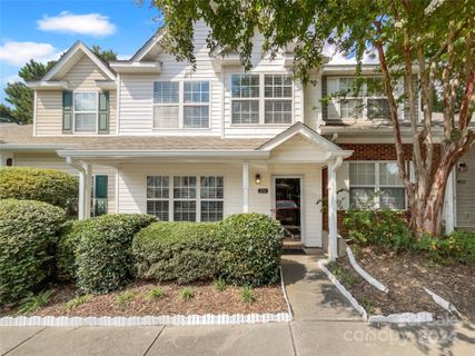 206 Primrose Walk