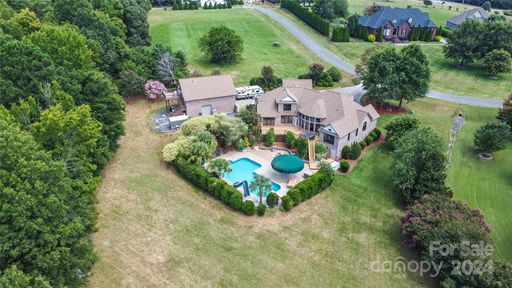 6934 My Ladys Way sold home in Queens Gate, Waxhaw, NC