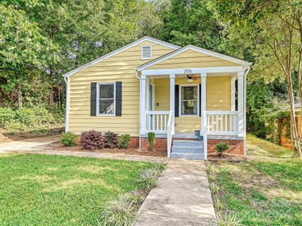 Previously sold for $305,000