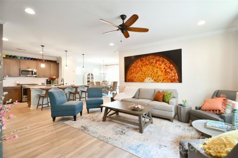 6136 Pier Drive