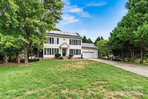 2730 24th Street Court sold home in BROOKFIELD, Hickory, NC