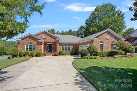 6210 Queensbury Court