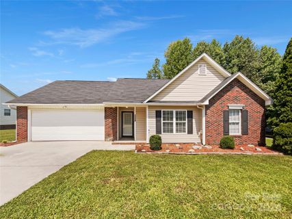 2459 Hawk Ridge Drive sold home in Hawks Ridge, Gastonia, NC