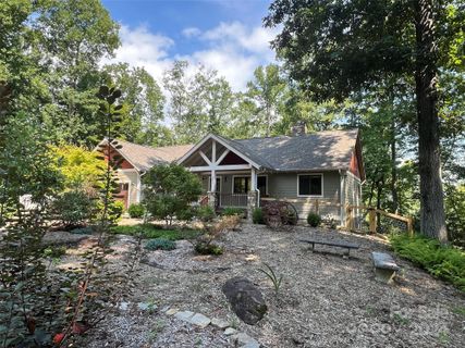 693 Poplar Crest Drive sold home in Poplar Crest, Pisgah Forest, NC