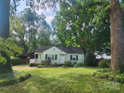 853 Wriston Place