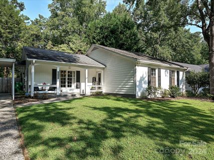 7609 Winterset Drive