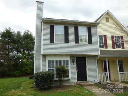 6141 Windsor Gate Lane