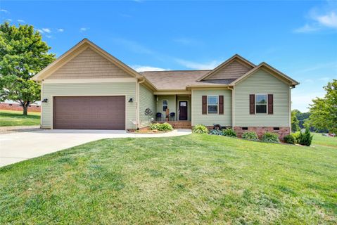 2757 Eagle Drive 11 sold home in Eagle Glen, Lincolnton, NC