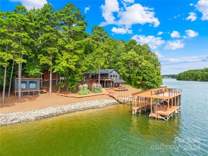 8799 Popular Lane sold home in Sherwood Shores, Sherrills Ford, NC