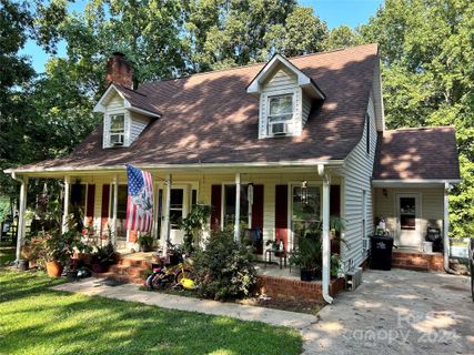4638 Hickory Grove Road sold home in Hickory Lane, Mount Holly, NC