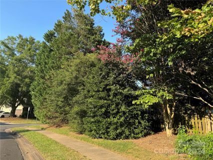14309 Widgeon Court sold home in Wing Pointe, Charlotte, NC