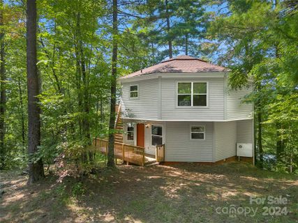 595 Bear Pen Hollow sold home in Round Mountain, Brevard, NC