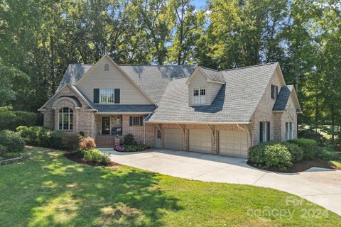19316 River Falls Drive