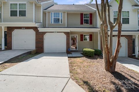 2692 Brackley Place sold home in Oxford Commons, Concord, NC