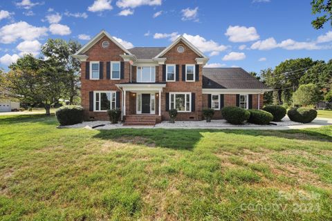 1612 Thornhill Drive sold home in Briarcliff, Monroe, NC