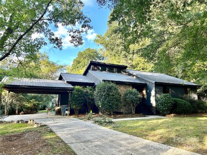 2401 Sugar Mill Road