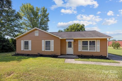 1415 Whisnant Street sold home in Greenville, Charlotte, NC