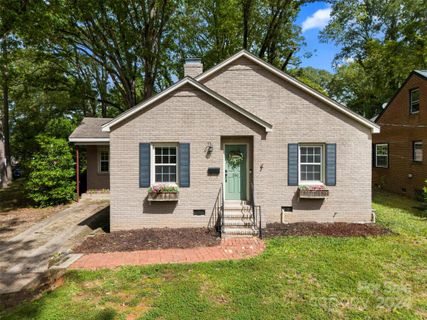 516 W Sixth Avenue sold home in Chester Place, Gastonia, NC