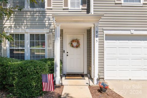 935 Torsion Lane