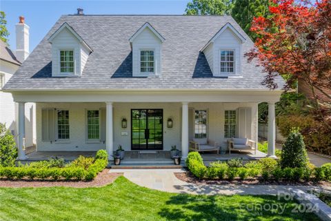 2705 Tanglewood Lane