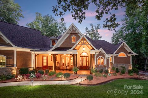 4715 Rockwood Drive sold home in Heathwood, Waxhaw, NC