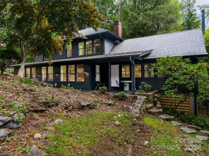 12 Caledonia Road