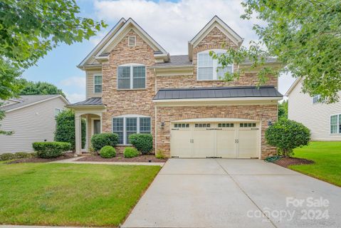 925 Treasure Court