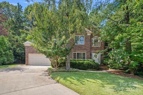 8907 Pointview Place