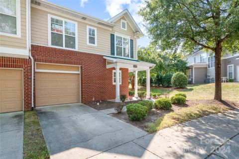 14117 Castle Abbey Lane sold home in Coventry Court Townhomes, Charlotte, NC