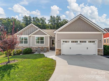 76 S Anvil Avenue sold home in Blacksmith Run, Hendersonville, NC