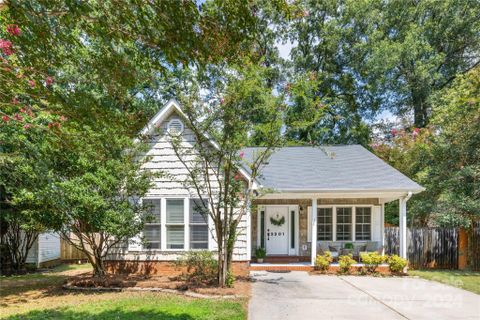 2201 Olde Chantilly Court