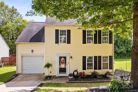 910 Grassy Patch Lane sold home in Grass Meadows, Charlotte, NC